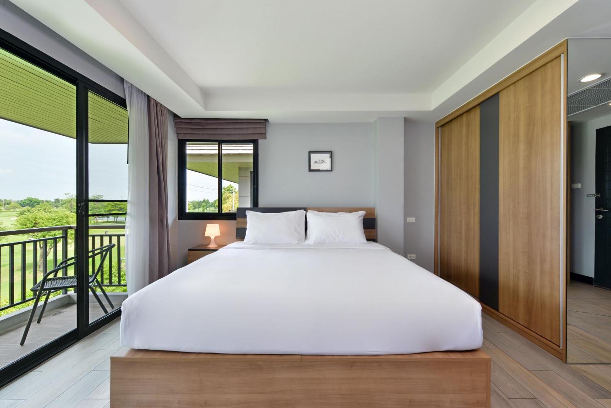 Raweewan Residence Hotel Bangkok Exterior foto